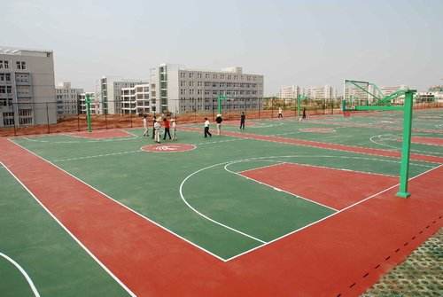 篮球场施工公司分享混凝土密封固化剂地坪常规养护方法